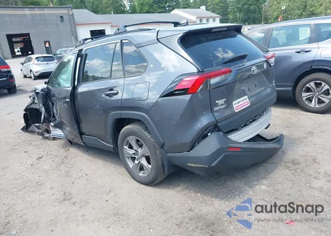 2022 Toyota Rav4 Xle z USA, uszkodzony, nr VIN 2T3P1RFV2NC303143